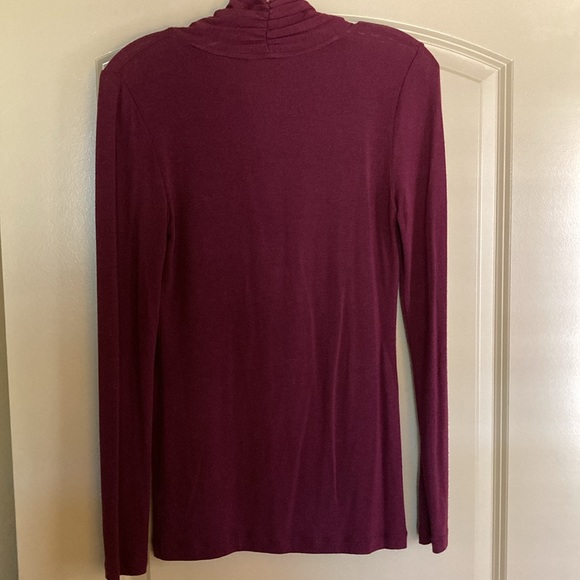 Banana Republic knit top - Picture 3 of 3